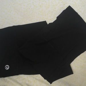 Scorpio Sol Black Cropped Leggings